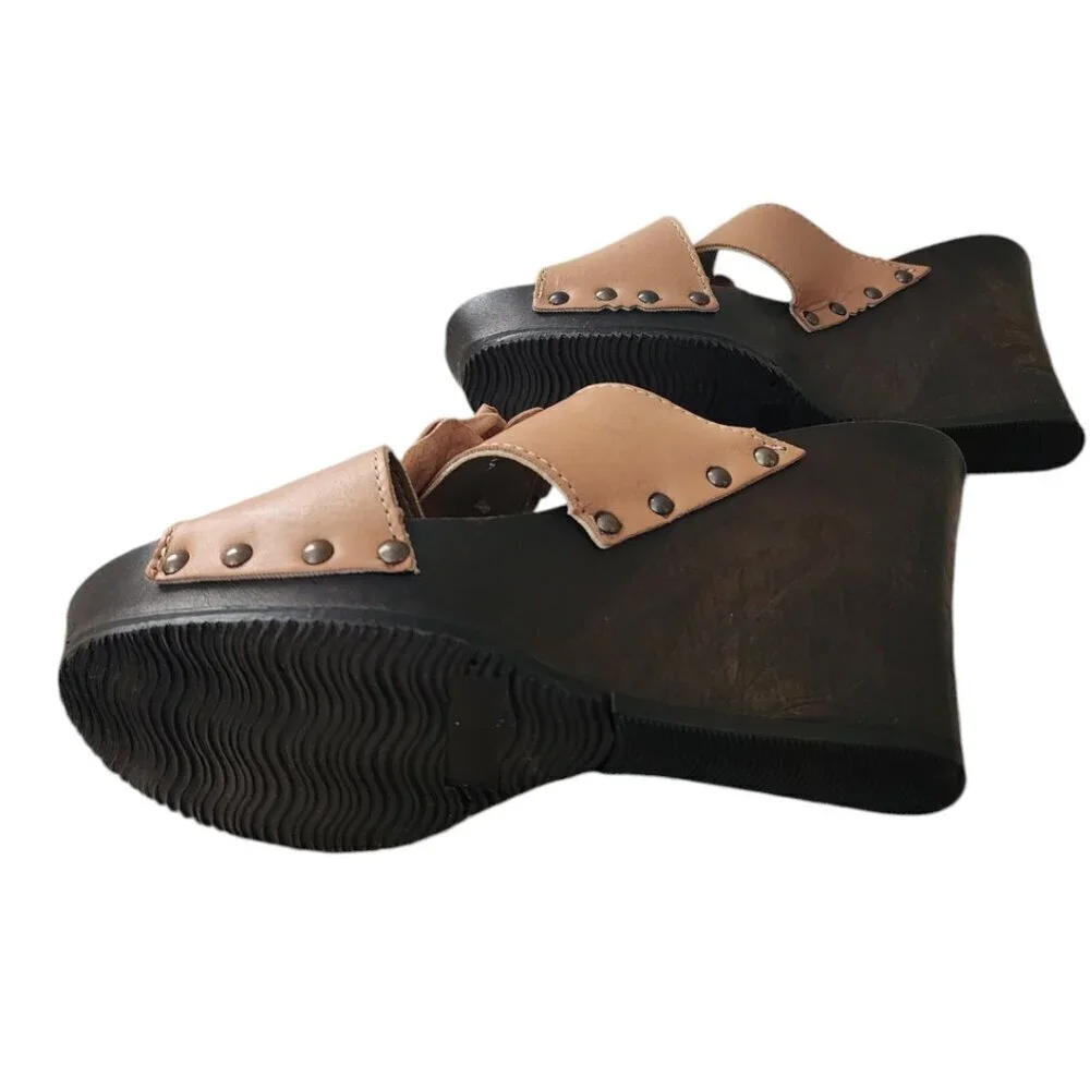 Aldo Tan Leather Wedge heel Size 9 NWOT